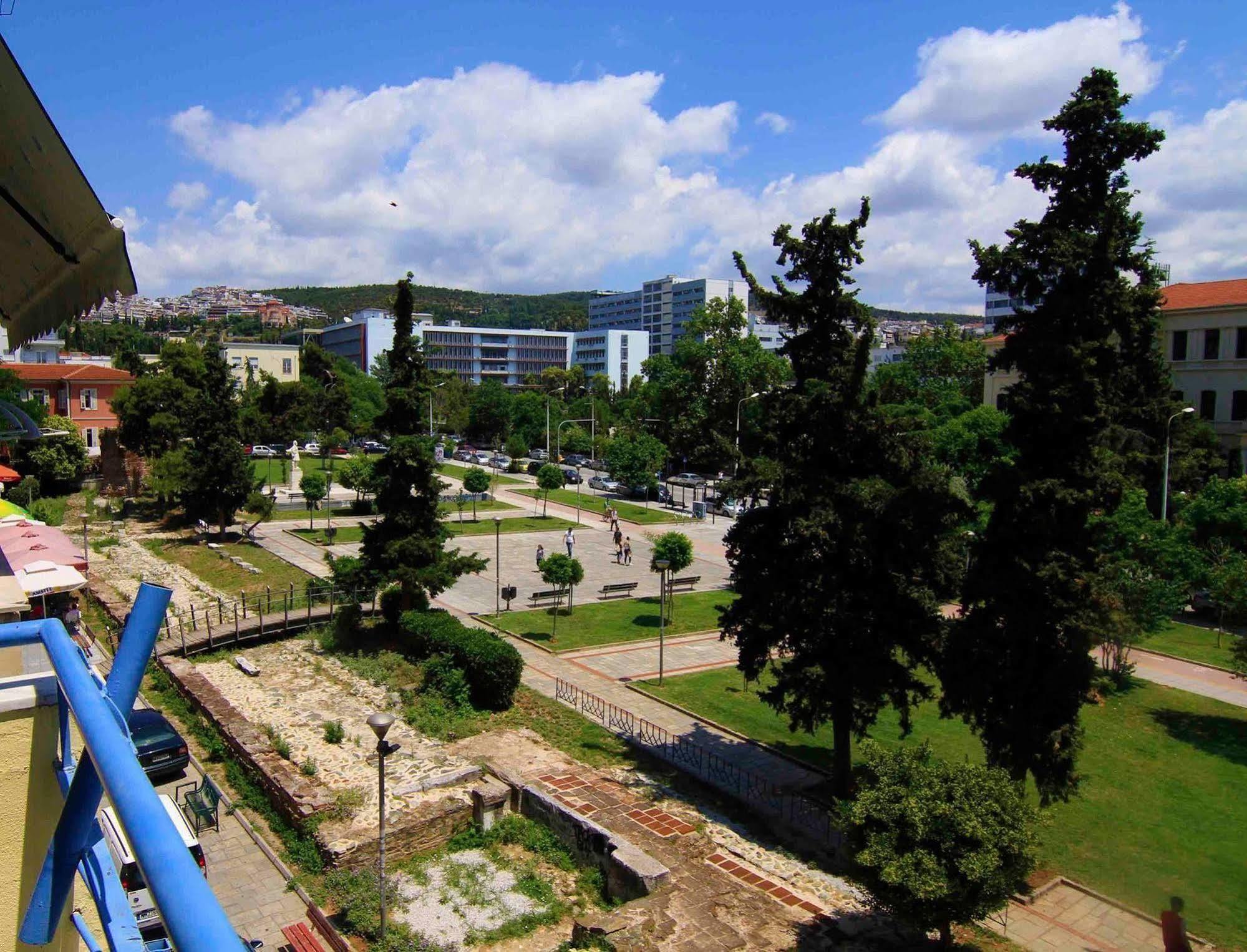 Rentrooms Thessaloniki Exterior photo